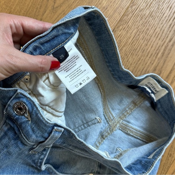 Citizens of Humanity Isola Mid Rise Cropped Boot Denim Jean - Size 25 - EUC - Picture 8 of 10